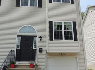 103 Wildwood Ave, Worcester, MA 01603