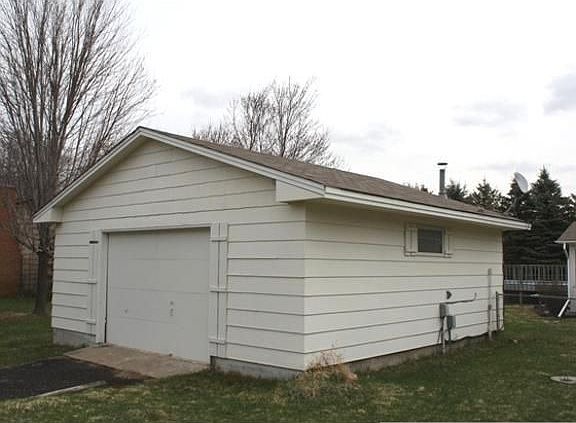 2nd image of 2947 166th Ave NE