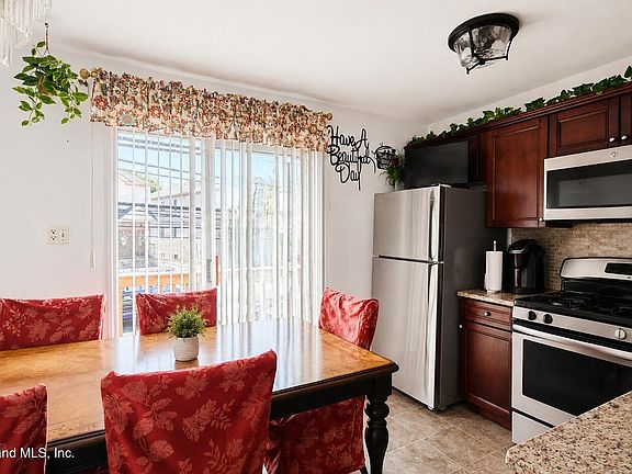 5th image of 26 Cannon Ave