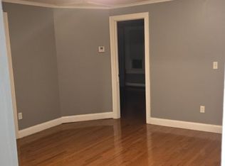 70 Hamilton Ave #B, Norwich, CT 06360