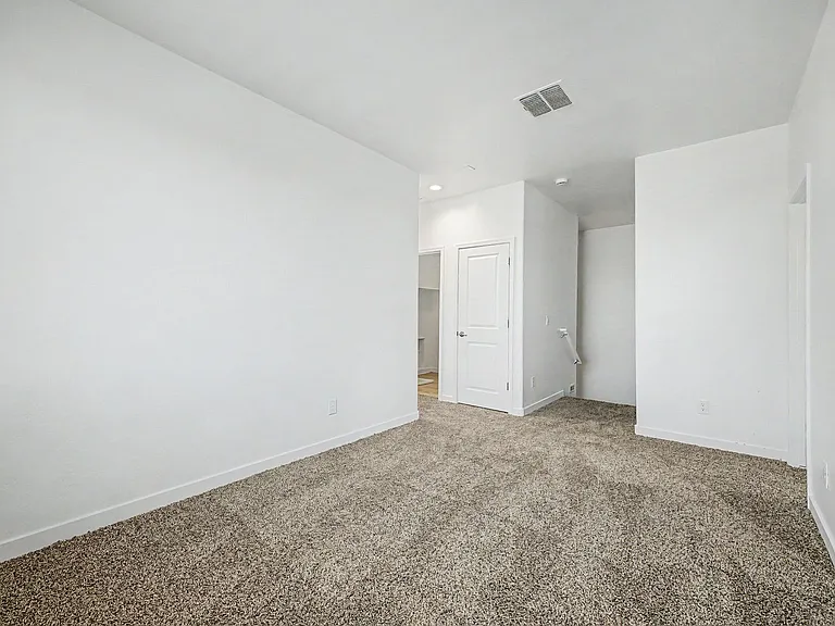 10984 W Pierce St — Photo 32