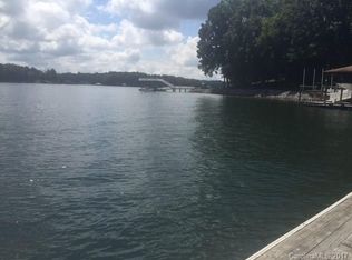 110 Stat Cir, Mooresville, NC 28117