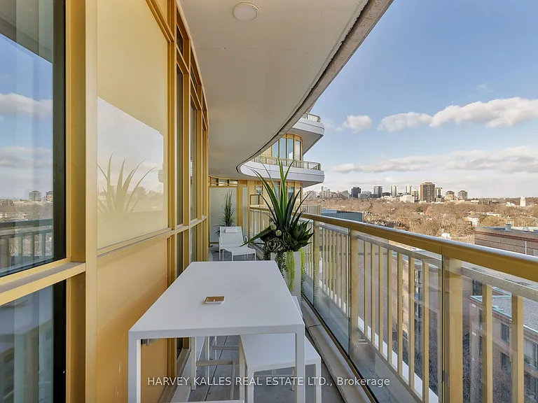 151 Avenue Rd #805 — Photo 11