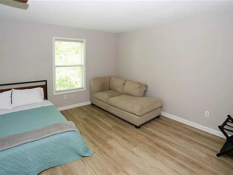 7116 Blairs View Ct #7 — Photo 4