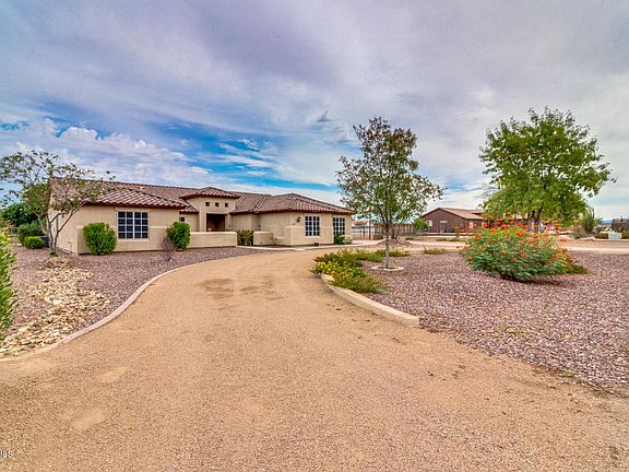 3rd image of 4128 E Vista Grande