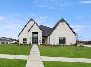 1123 E Hidden Lakes Dr, Desoto, TX 75115