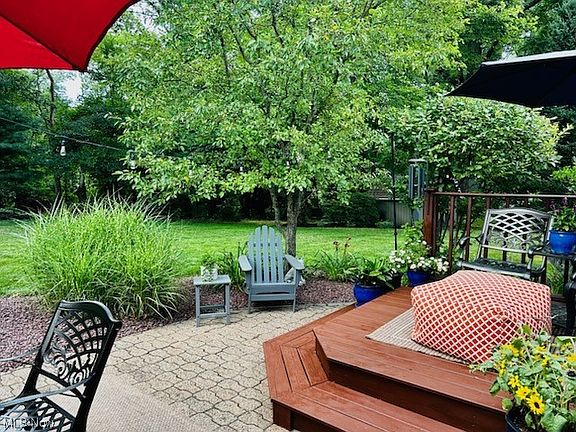 2nd image of 444 Glacierview Dr