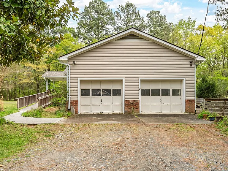 720 Marthas Chapel Rd — Photo 5