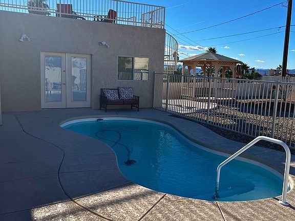 2nd image of 2567 Daytona Ave