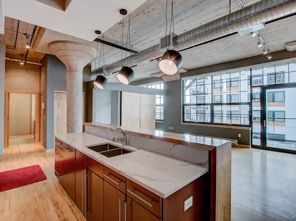 311 E Erie St #206, Milwaukee, WI 53202