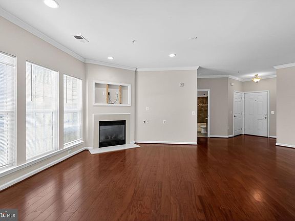 3rd image of 1624 Hardwick Ct Unit 104
