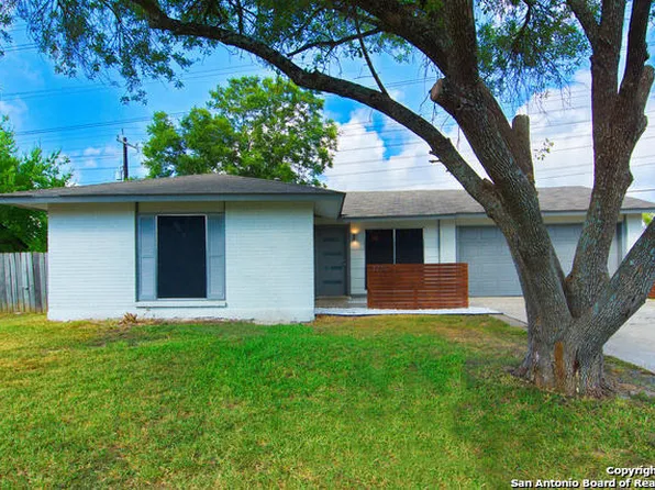 7274 Montgomery Dr, San Antonio, TX 78239