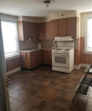 2nd image of 39 Beacon Ave #2