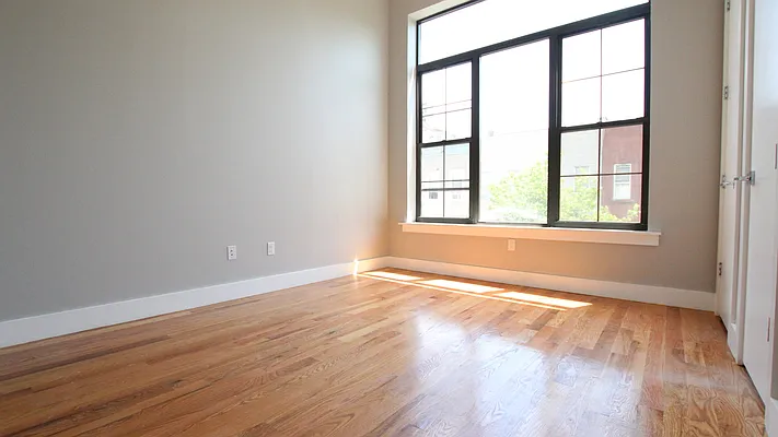 Rented by Nooklyn NYC LLC | media 13