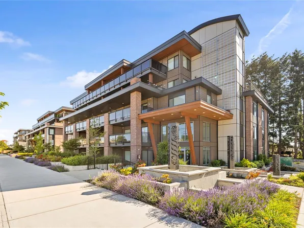 146 Haliburton St #107, Nanaimo, BC V9R 4W1