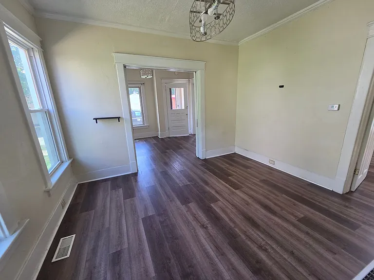 1310 Wallace St #1 — Photo 7