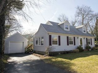 14 Centennial St, Warwick, RI 02886