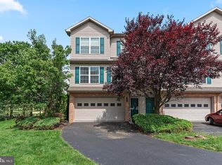 536 Meadowcroft Cir, Mechanicsburg, PA 17055