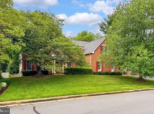 12801 Netherleigh Pl, Herndon, VA 20171