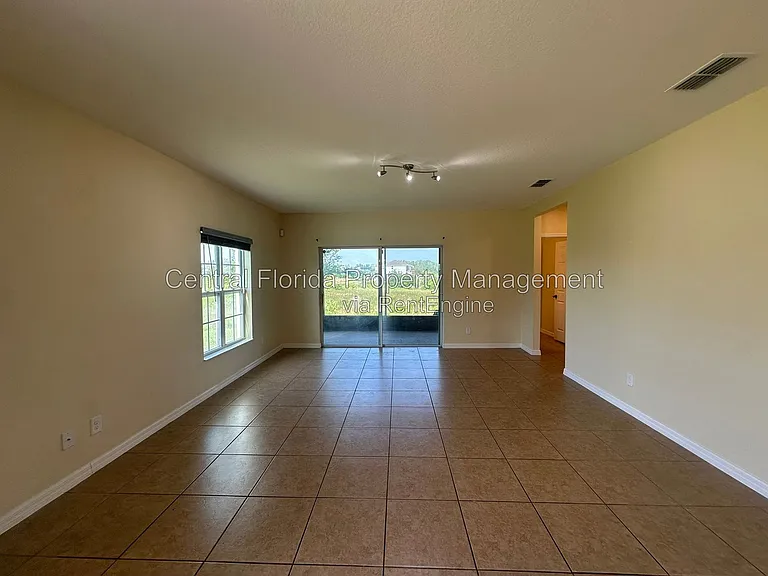 172 Primrose Dr — Photo 6