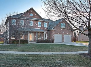 808 Teri Ln, Yorkville, IL 60560