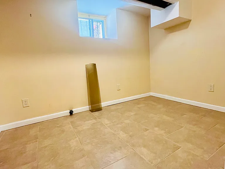776 Adee Ave #B — Photo 3