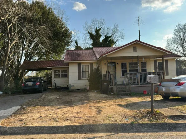 825 Heflin Ave, Roanoke, AL 36274