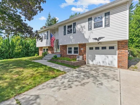 28 Renkin Drive, Colchester, VT 05446