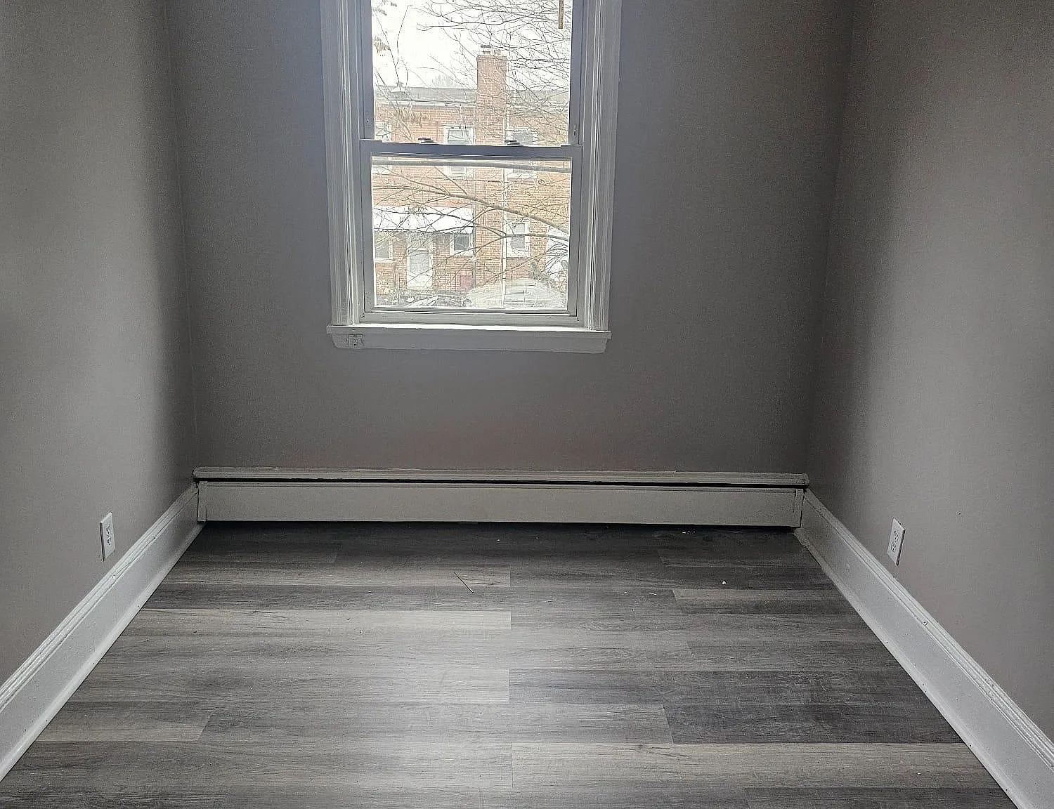 2 bed, 1000 sqft, $1,300 — Photo 2