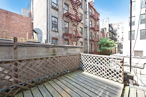 Rented by R New York | media 19