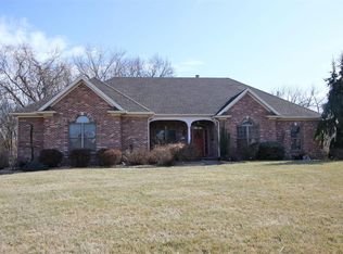 4501 Eagle Ridge Ct, Godfrey, IL 62035