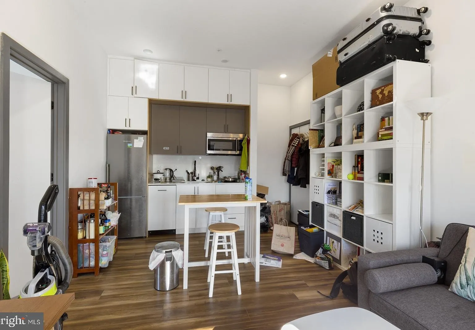 1 bed, 1.0 bath, $1,225 — Photo 4
