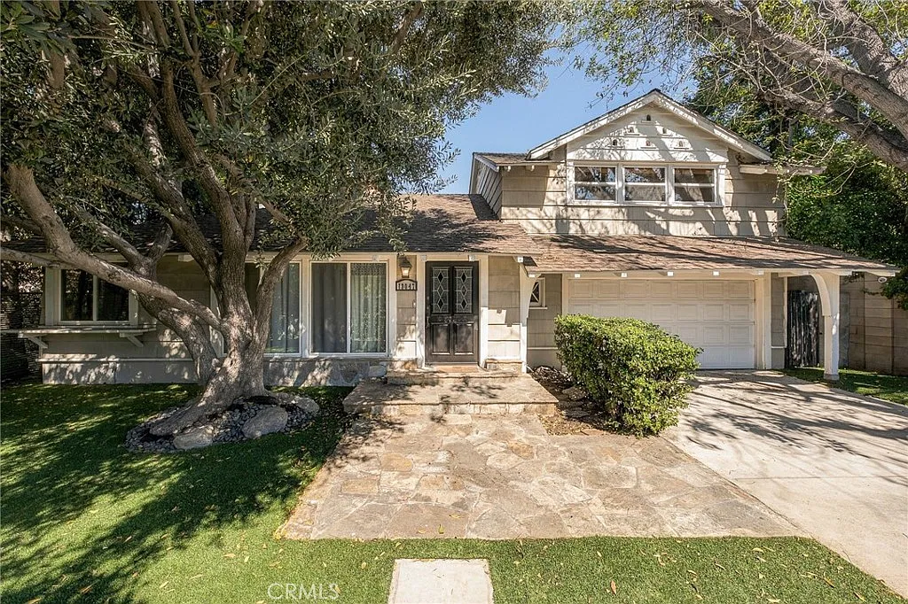 3 bed, 1879 sqft, $7,000 — Photo 2