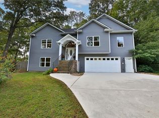 447 Julie Anne Way, Woodstock, GA 30188
