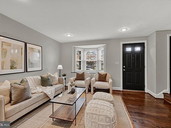 3rd image of 1603 Thetford Rd