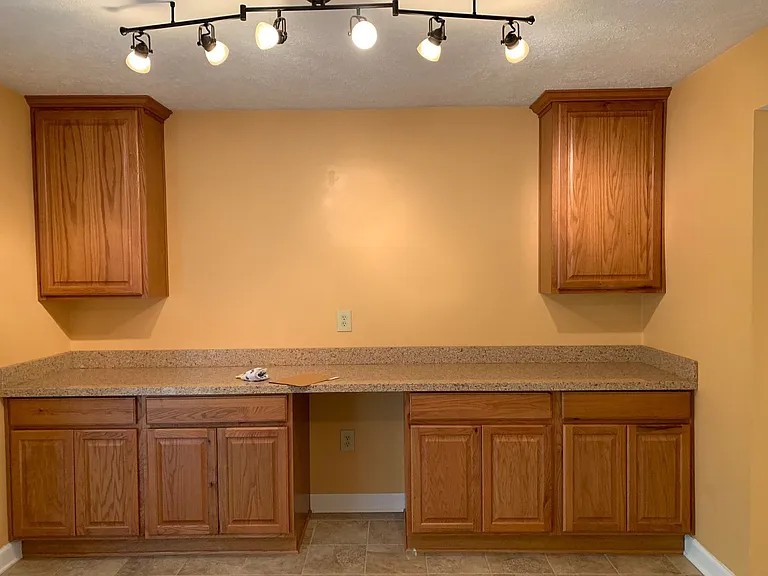 336 Loudon Rd — Photo 24