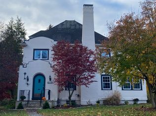 93 Meadowbrook Rd, West Hartford, CT 06107