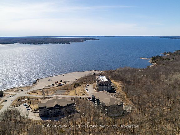 2nd image of 11 B Salt Dock Rd #401