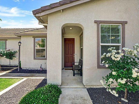 3rd image of 1021 Kennedy Pl