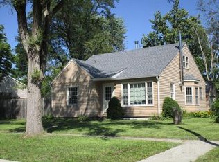 1009 S 3rd St, Fairfield, IA 52556