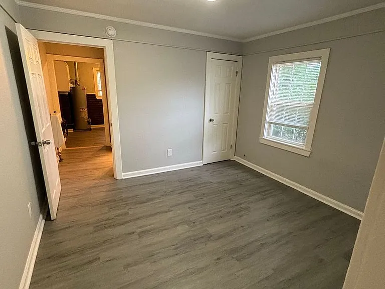 2077 Lowell Ave — Photo 5