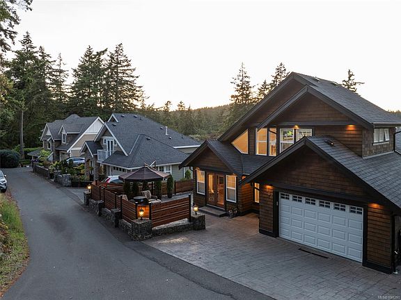 2nd image of 101 Gibraltar Bay Dr
