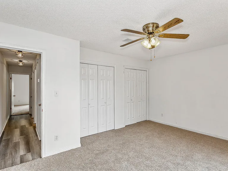 1960 Woodbridge Dr — Photo 22