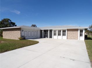 13 Oakland Hills Rd, Rotonda West, FL 33947