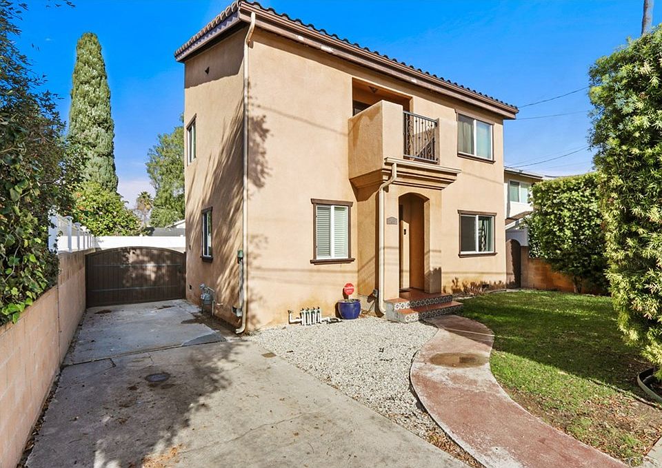 1st image of 2409 W Carson St