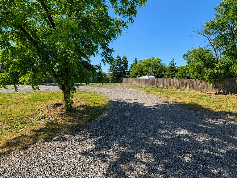 3682 Bay Ave — Photo 48