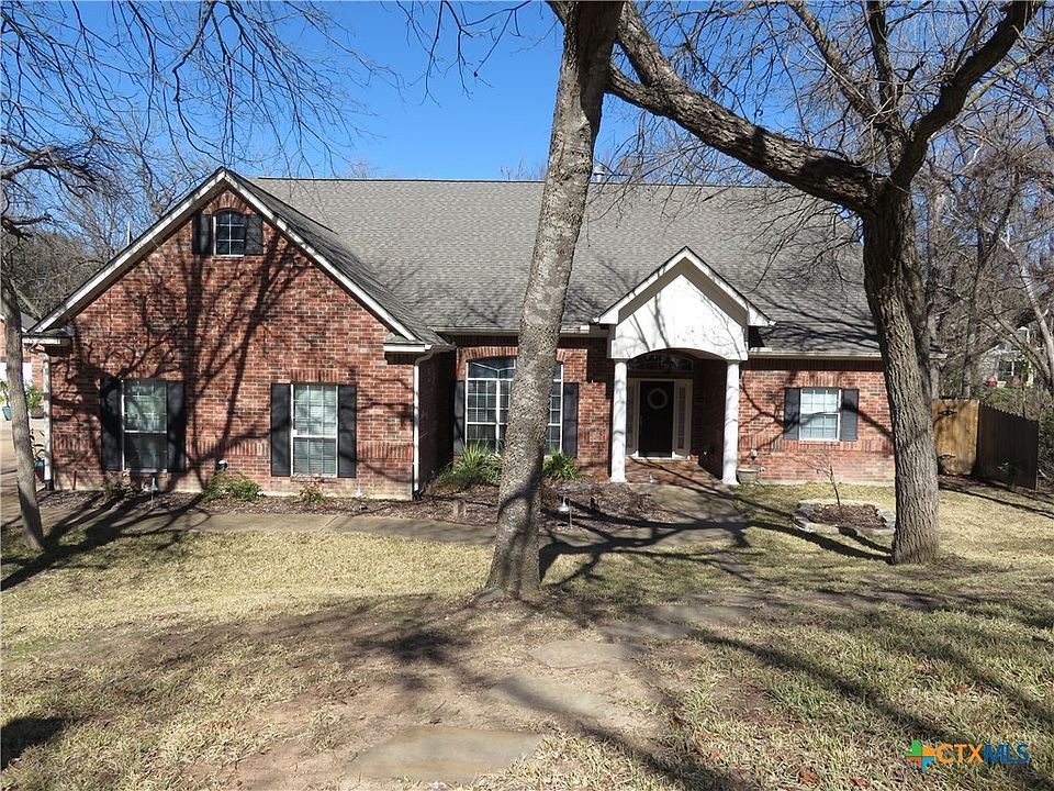 1st image of 4002 Cripple Creek Dr