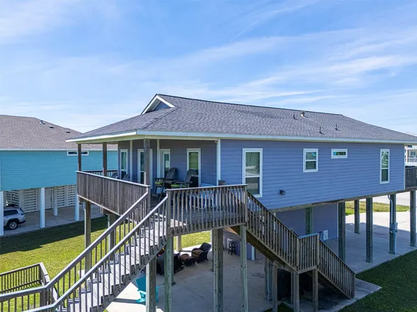 18607 Warrior Rd, Galveston, TX 77554