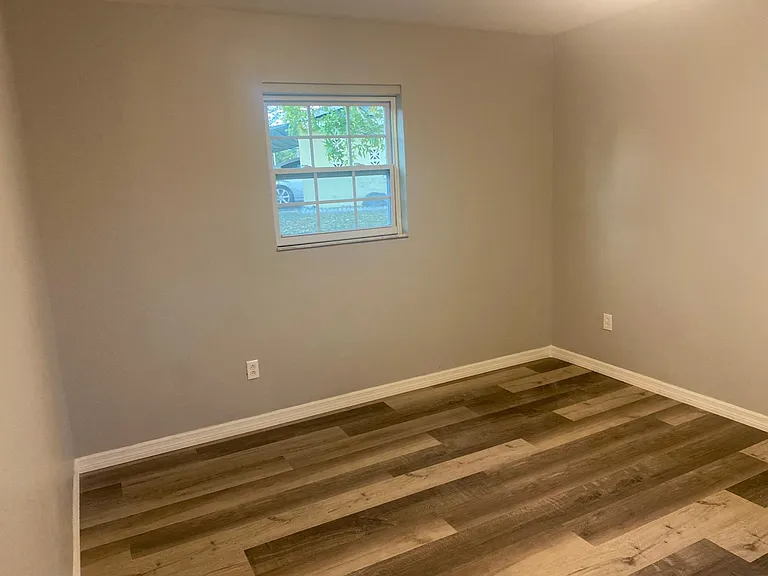 473 Lake Rd — Photo 16