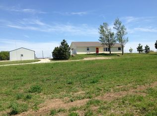 3865 Bluebird Rd, Wamego, KS 66547